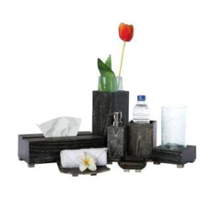 AMENITIES SET